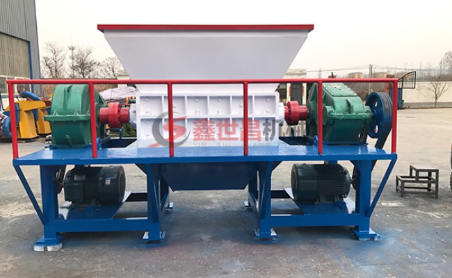 彩鋼瓦撕碎(suì)機